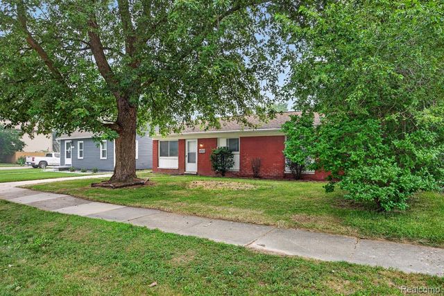 4323 Grace Avenue, Wayne, MI 48184