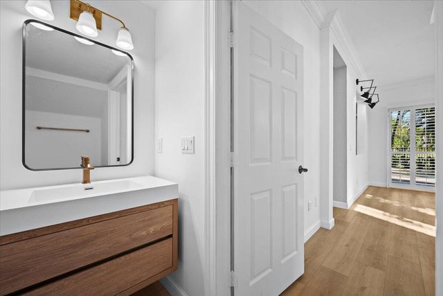 1062 Vintner Boulevard, Palm Beach Gardens, FL 33410