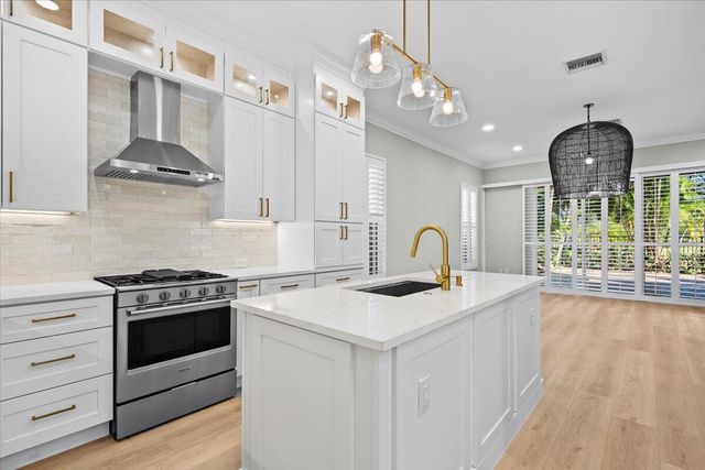 1062 Vintner Boulevard, Palm Beach Gardens, FL 33410