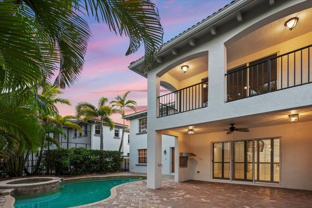 1062 Vintner Boulevard, Palm Beach Gardens, FL 33410