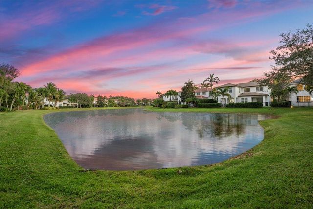 1062 Vintner Boulevard, Palm Beach Gardens, FL 33410