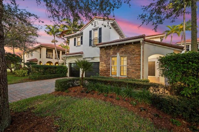 1062 Vintner Boulevard, Palm Beach Gardens, FL 33410