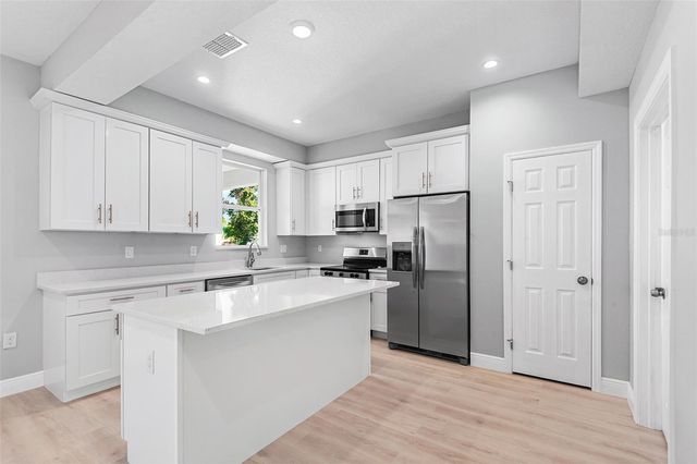 2519 AVENUE E SW, Winter Haven, FL 33880