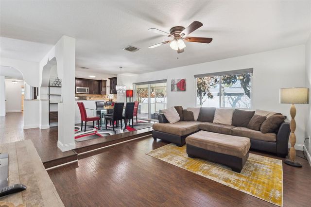 6812 TAMARIND CIRCLE, Orlando, FL 32819