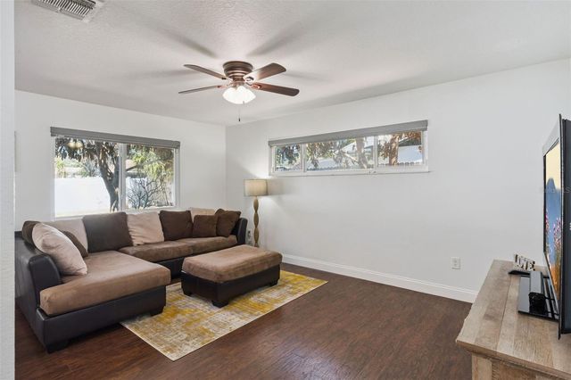 6812 TAMARIND CIRCLE, Orlando, FL 32819