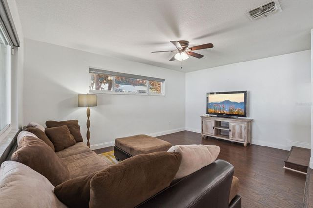 6812 TAMARIND CIRCLE, Orlando, FL 32819