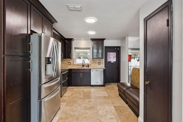 6812 TAMARIND CIRCLE, Orlando, FL 32819