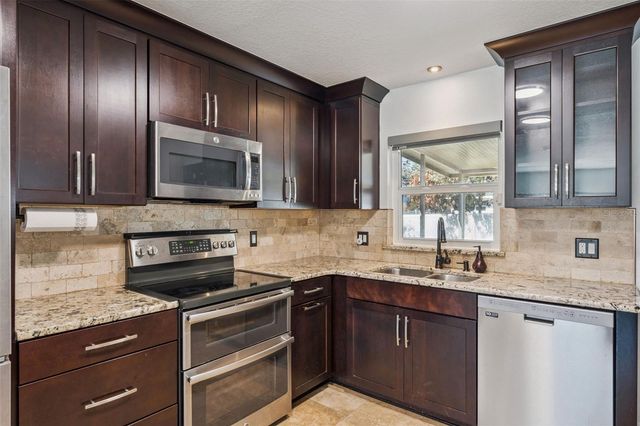 6812 TAMARIND CIRCLE, Orlando, FL 32819