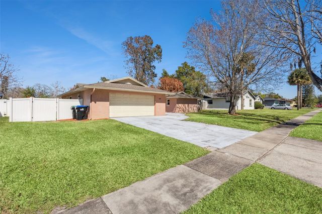 6812 TAMARIND CIRCLE, Orlando, FL 32819