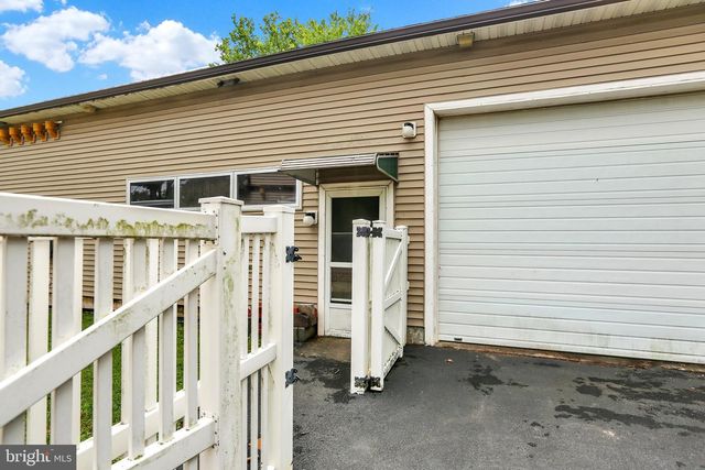 626 SHEERLUND RD, Reading, PA 19607
