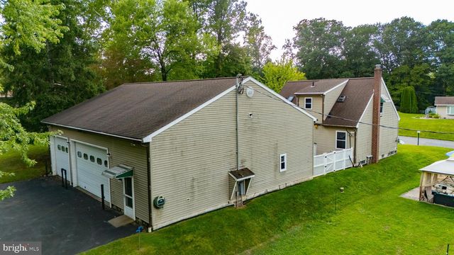 626 SHEERLUND RD, Reading, PA 19607