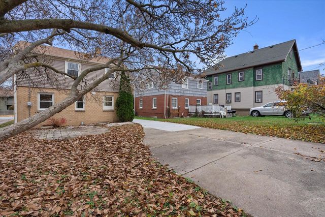 3045 N 60th STREET, Milwaukee, WI 53210