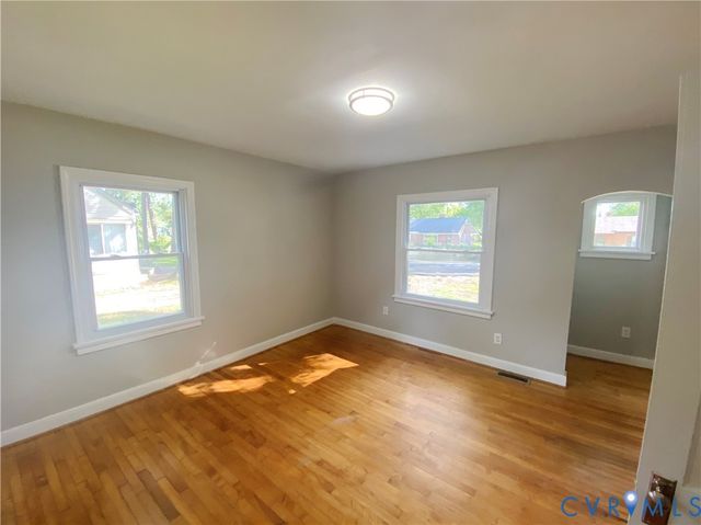 812 Dixon Dr, Richmond, VA 23224