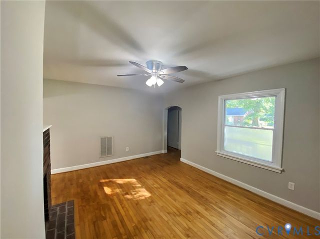 812 Dixon Dr, Richmond, VA 23224