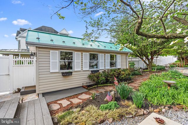 209 S MAIN ST, Woodsboro, MD 21798