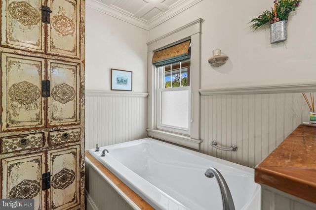 209 S MAIN ST, Woodsboro, MD 21798