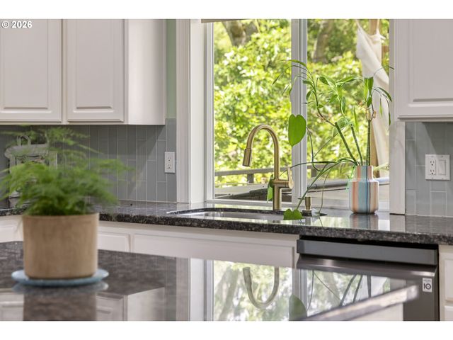 12988 Sw 147TH Pl, Portland, OR 97223