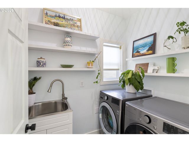 12988 Sw 147TH Pl, Portland, OR 97223