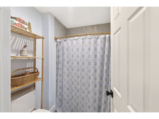 12988 Sw 147TH Pl, Portland, OR 97223