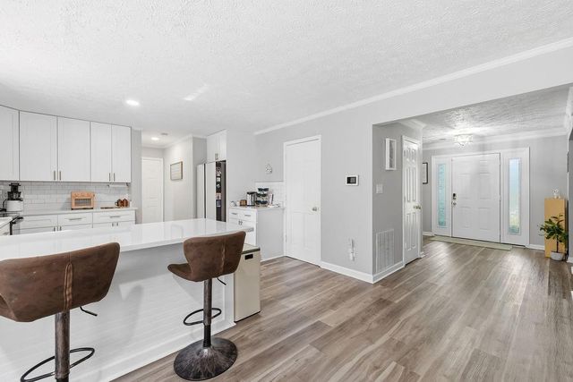 5052 Wind Point, Stone Mountain, GA 30088