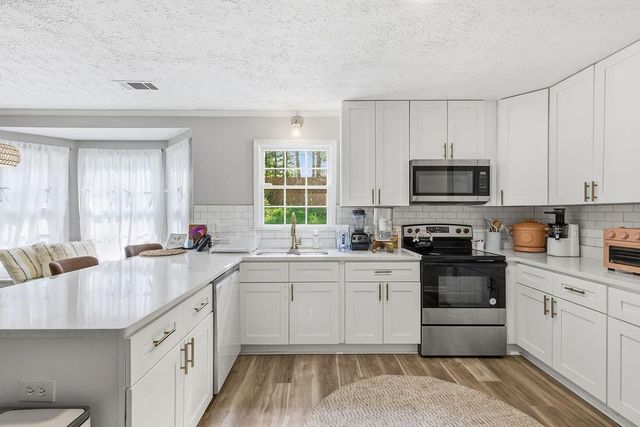 5052 Wind Point, Stone Mountain, GA 30088