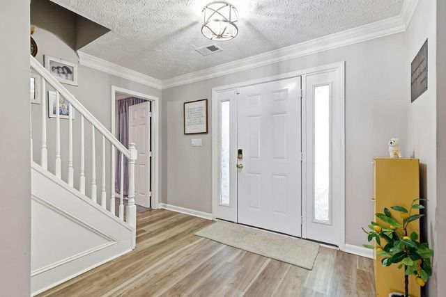 5052 Wind Point, Stone Mountain, GA 30088