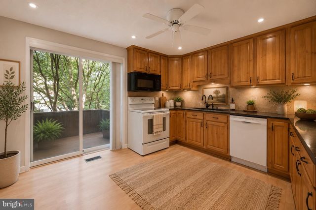 6600 WANING MOON WAY, Columbia, MD 21045