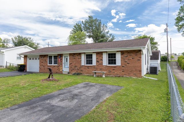 459 W Hickory Drive, Ellettsville, IN 47429