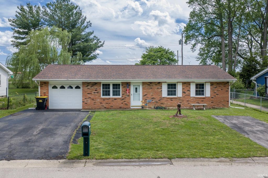 459 W Hickory Drive, Ellettsville, IN 47429