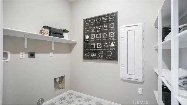 17613 Bassets Street, Hesperia, CA 92345