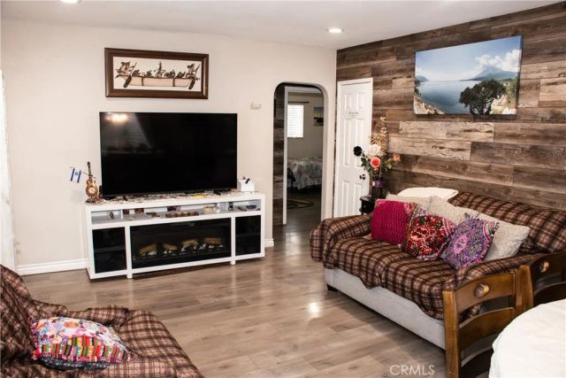 838 W Brockton, Redlands, CA 92374