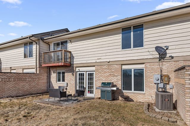 1358 W 94th Court, Crown Point, IN 46307