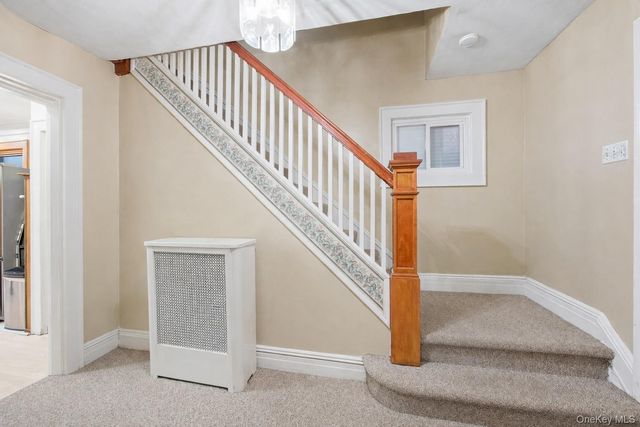 152 Rockaway Parkway, Valley Stream, NY 11580