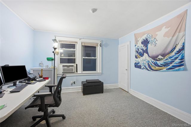 152 Rockaway Parkway, Valley Stream, NY 11580