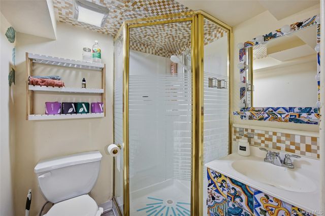 152 Rockaway Parkway, Valley Stream, NY 11580