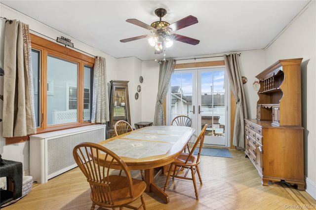 152 Rockaway Parkway, Valley Stream, NY 11580