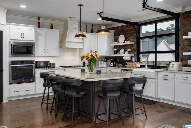 2236 BLACK CREEK CROSSING, Hoover, AL 35244