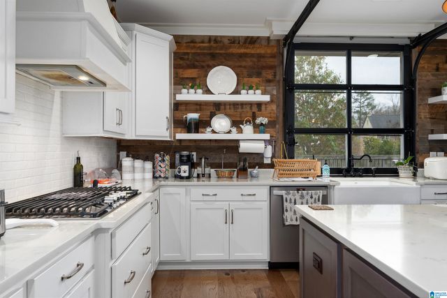 2236 BLACK CREEK CROSSING, Hoover, AL 35244