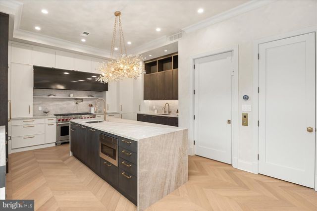 1115 RHODE ISLAND AVE NW, Washington, DC 20005