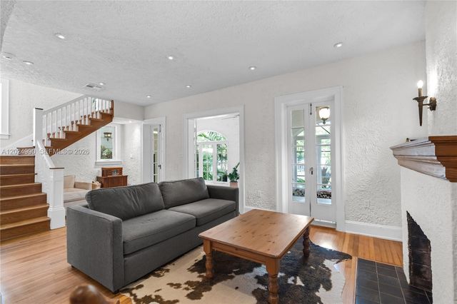 1119 Lisbon St, Coral Gables, FL 33134