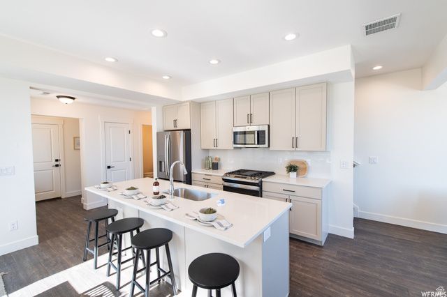 11556 S WATERCOURSE RD, South Jordan, UT 84009