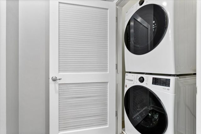 1224 W VAN BUREN Street 809, Chicago, IL 60607