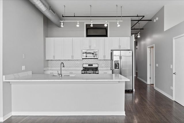 1224 W VAN BUREN Street 809, Chicago, IL 60607