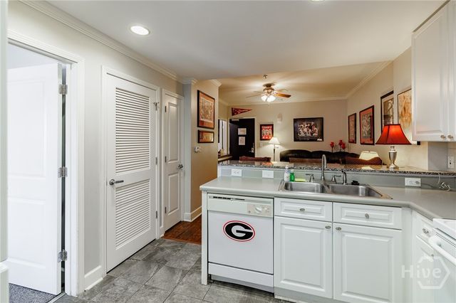 250 W Broad Street 615, Athens, GA 30601