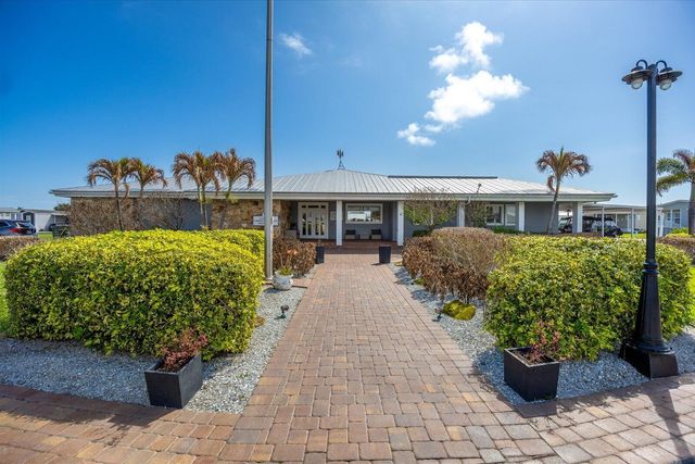 69 Manor Drive, Fort Pierce, FL 34982