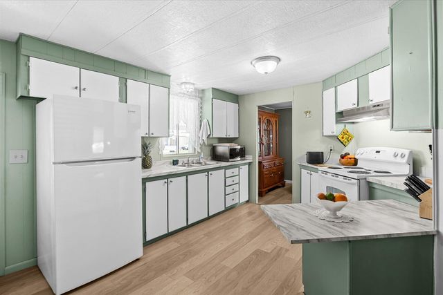 69 Manor Drive, Fort Pierce, FL 34982