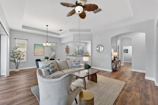 915 REGAL MANOR WAY, Sun City Center, FL 33573