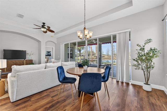 915 REGAL MANOR WAY, Sun City Center, FL 33573