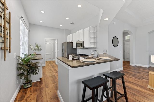 915 REGAL MANOR WAY, Sun City Center, FL 33573