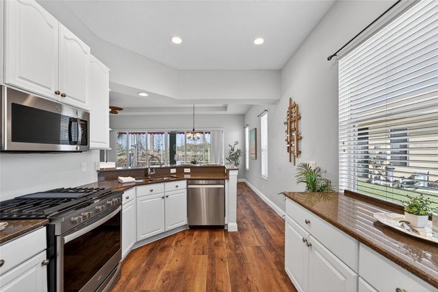 915 REGAL MANOR WAY, Sun City Center, FL 33573